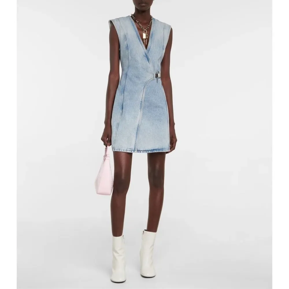 GIVENCHY White G Cube Ankle Boots $1250 - Picture 2 of 12